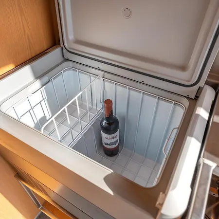 Ocean Camper - Campervan & Surf Campsite *