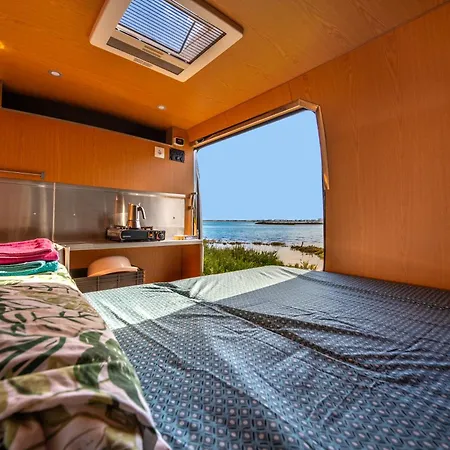 Ocean Camper - Campervan & Surf אתר קמפינג *