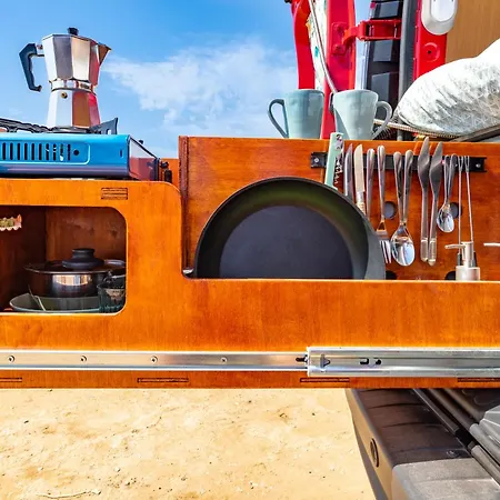 אתר קמפינג Ocean Camper - Campervan & Surf