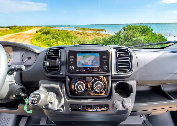 Ocean Camper - Campervan & Surf * Φάρο